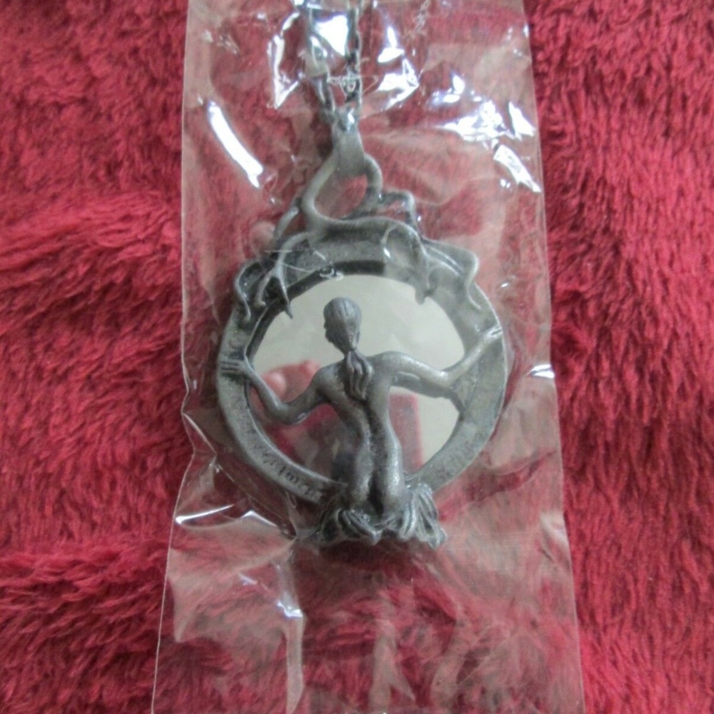 Skeleton Lady Death Necklace